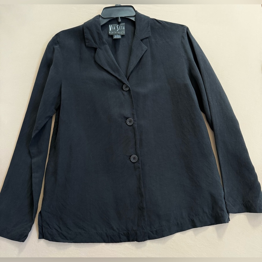Via Seta Silk/wool Blend Women's Long Sleeve Black Button-Down Shirt